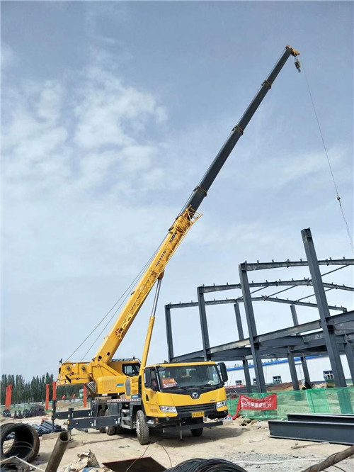 来安县超高层建筑钢结构吊装案例